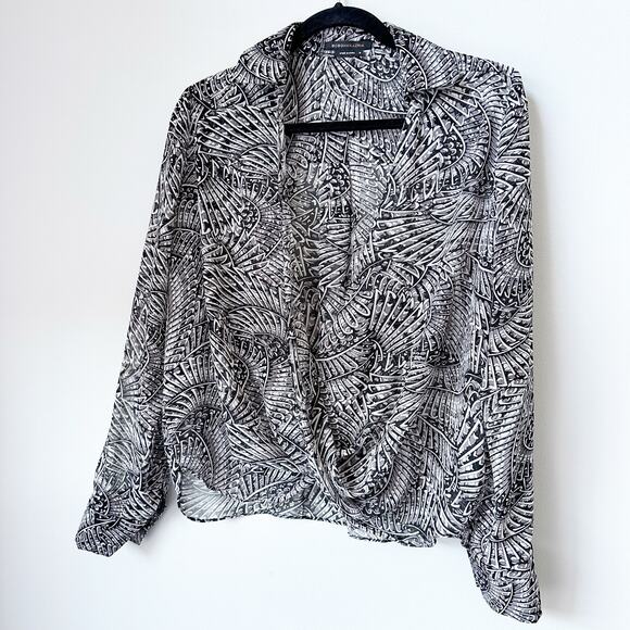 BCBGMAXAZRIA Black White Abstract Wrap Blouse Size M - Picture 1 of 5